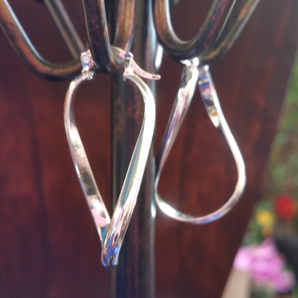 Unique Silver Tone Twisted Hoops - Picture 4 of 5